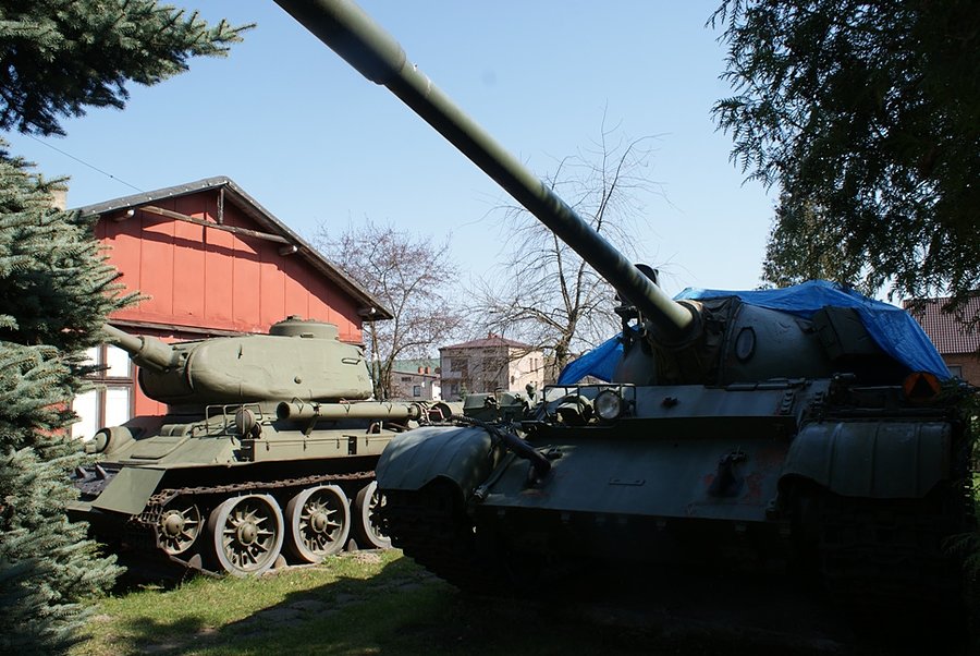 Czołg nr. 1 i nr. 2 w Lipcach Reymontowskich