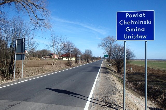 Czasami takie tablice nie są potrzebne. Wystarczy spojrzeć na nawierzchnię