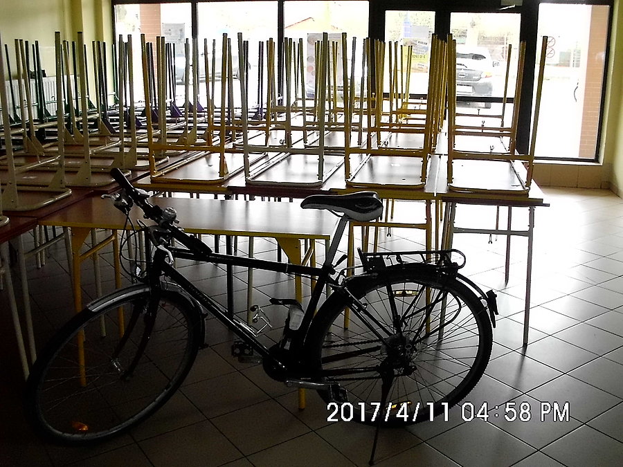 Rower postawiłem w środku