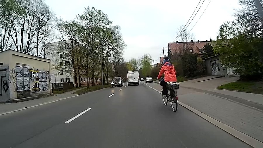 Pierwsza rowerzystka napotkana z rana :)