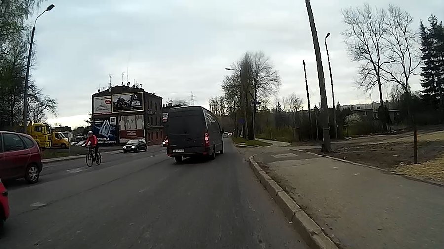 To już 4 poranny rowerzysta