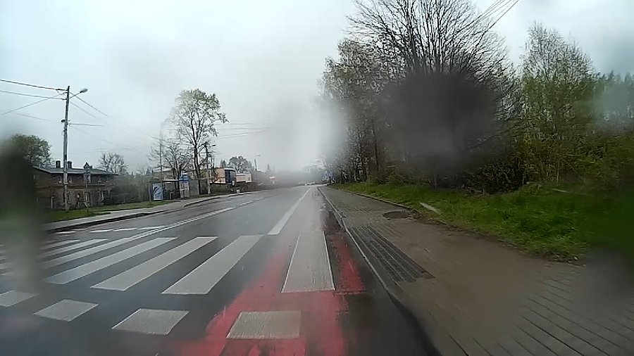 Zaczyna sypać śniegiem