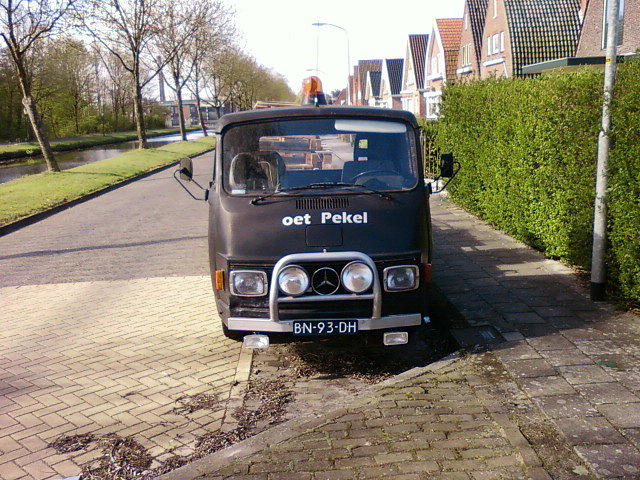 Stary mercedes