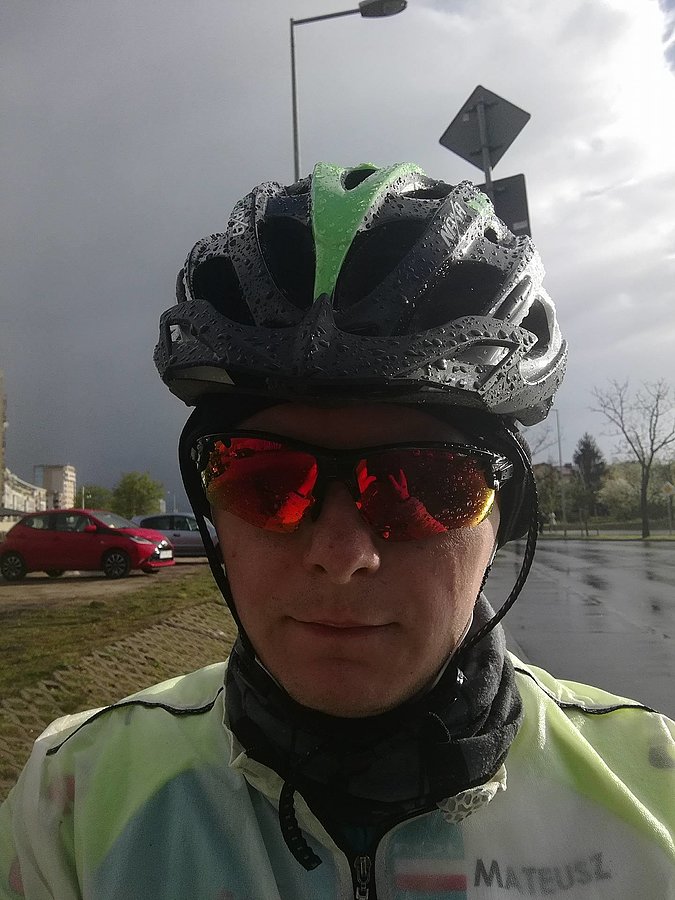 Dziś: Słonc, deszcz oraz grad