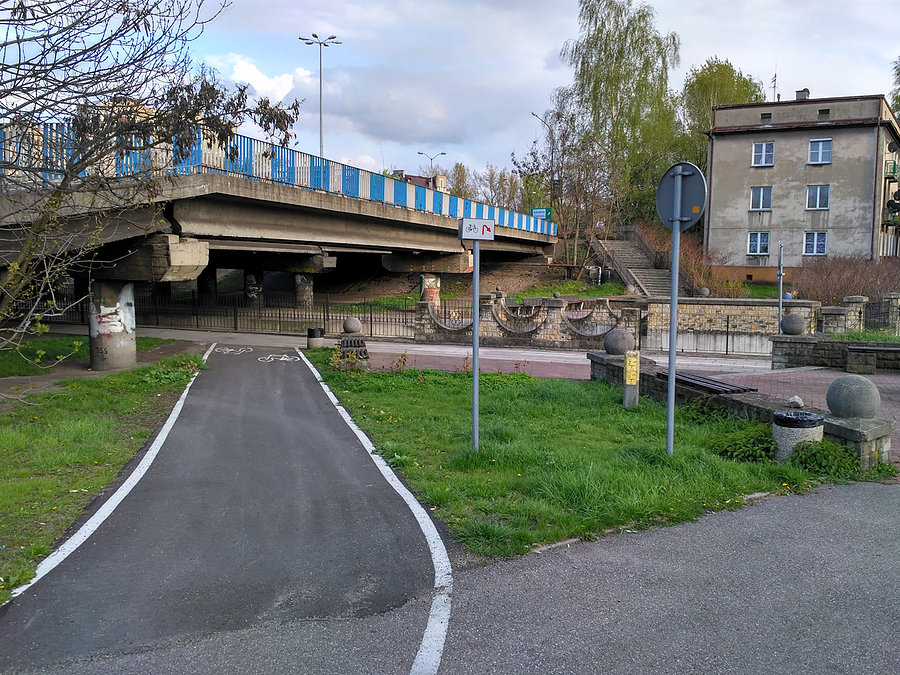 W końcu dało się jednak zrobić ten fragment ścieżki, odkąd pamiętam było tutaj klepisko