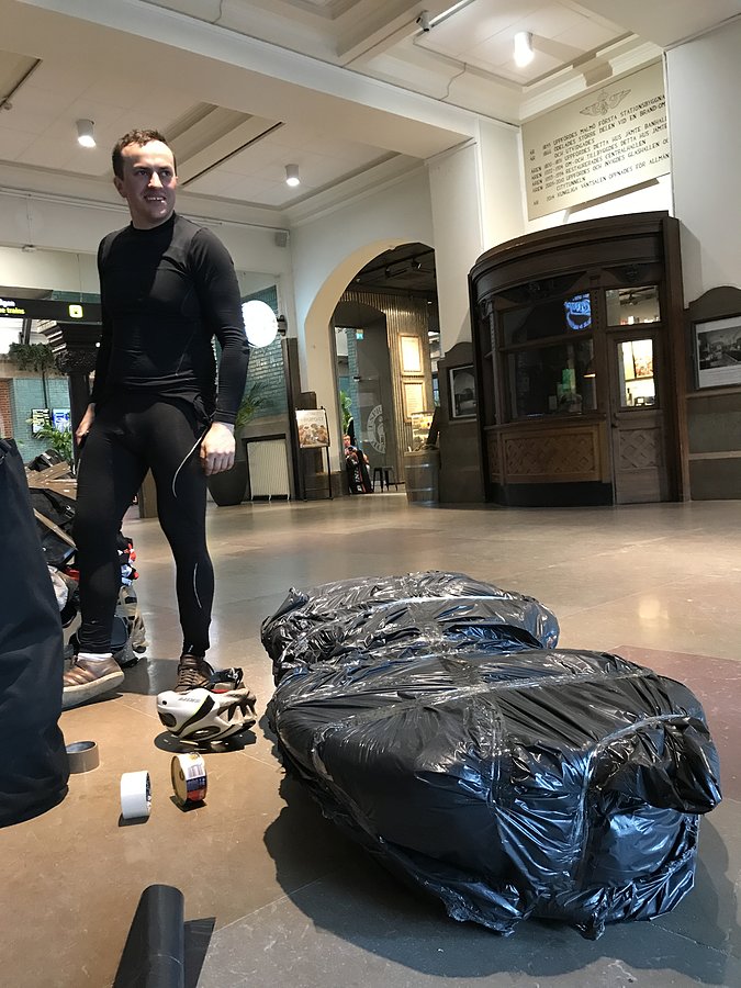 Wojtek co składa rower