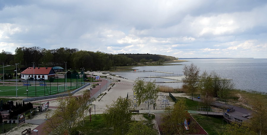 Trzebież widok na promenadę z wieżyczki widokowej
