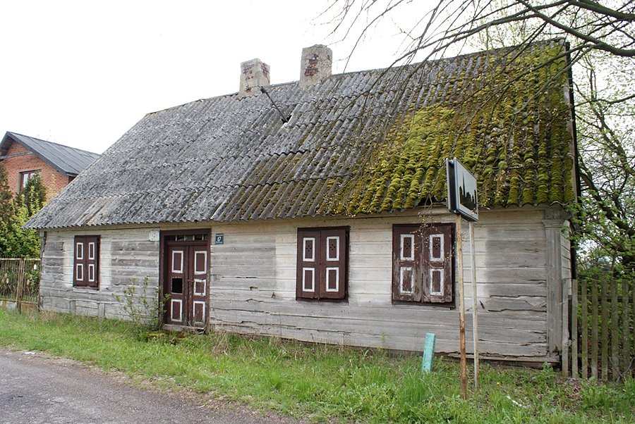 Stara chałupka między Rzgowem a Wolą Rakową
