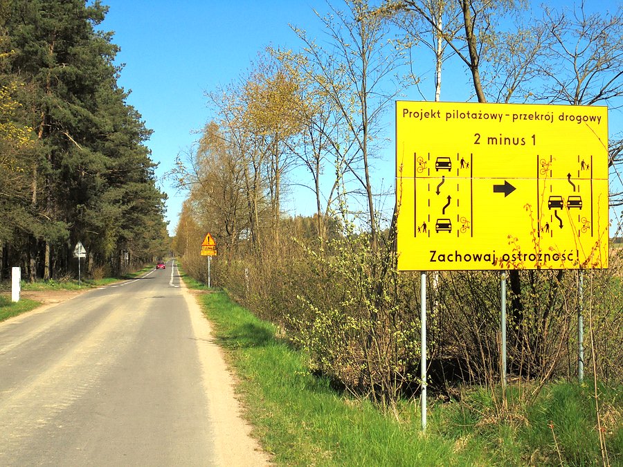 Pilotarzowe oznakowanie drogi