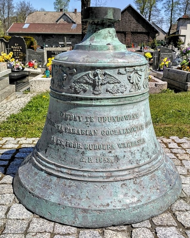 Dzwon przy kościele św Jerzego w Goczałkowicach