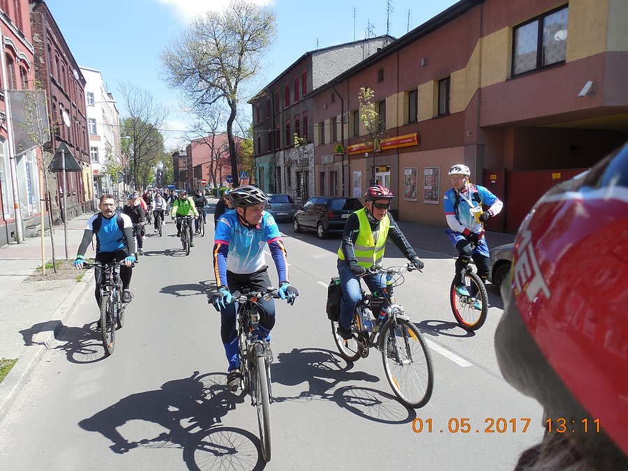 Ktoś jechał na monocyklu