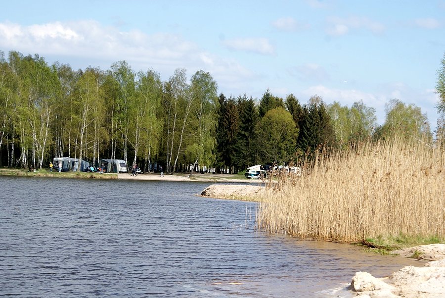 Kamperowe osiedle nad Sulejowskim :)
