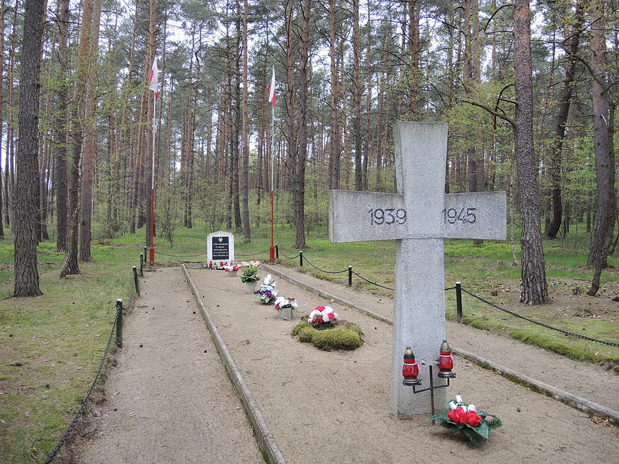 Groby Jaryszewie
