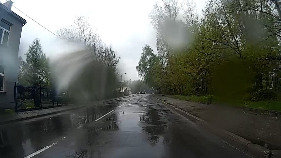 Lekko dżdżyście o poranku