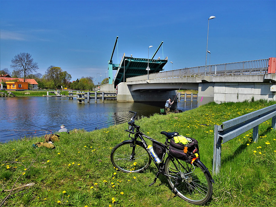 Wycieczka rowerowa nad morze - Jantar. W drodze powrotnej do domu.Most zwodzony - Szkarpawa