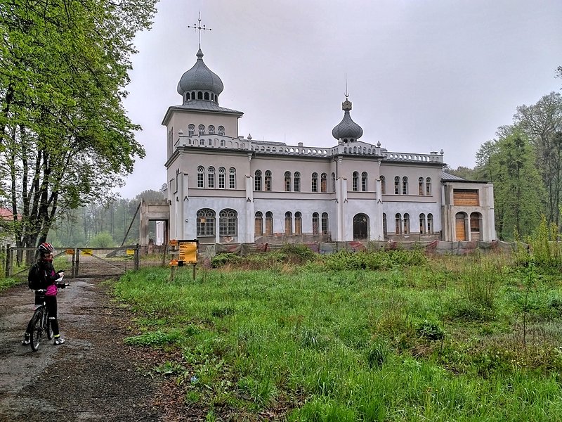 Pałac w Osieku