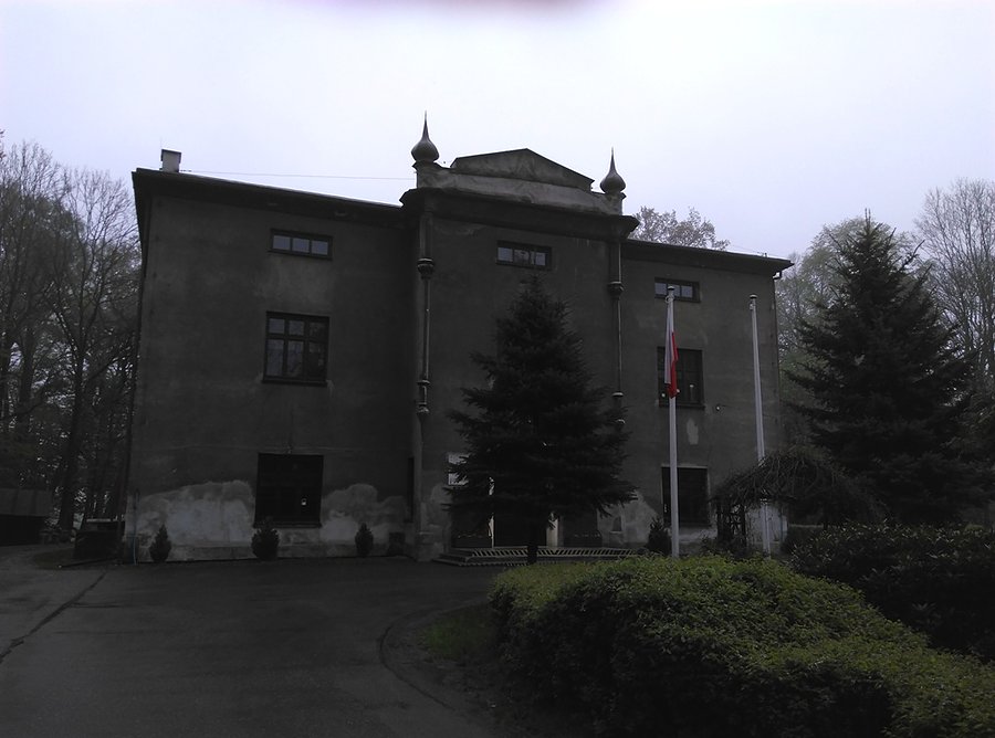 Pałac w Porębie Wielkiej