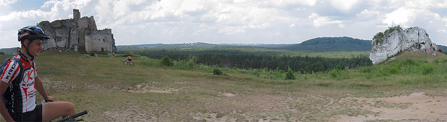 Panorama z zamkiem Mirów