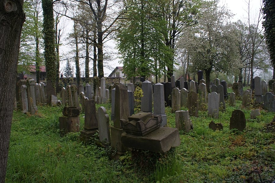 Cmantarz żydowski w Andrychowie