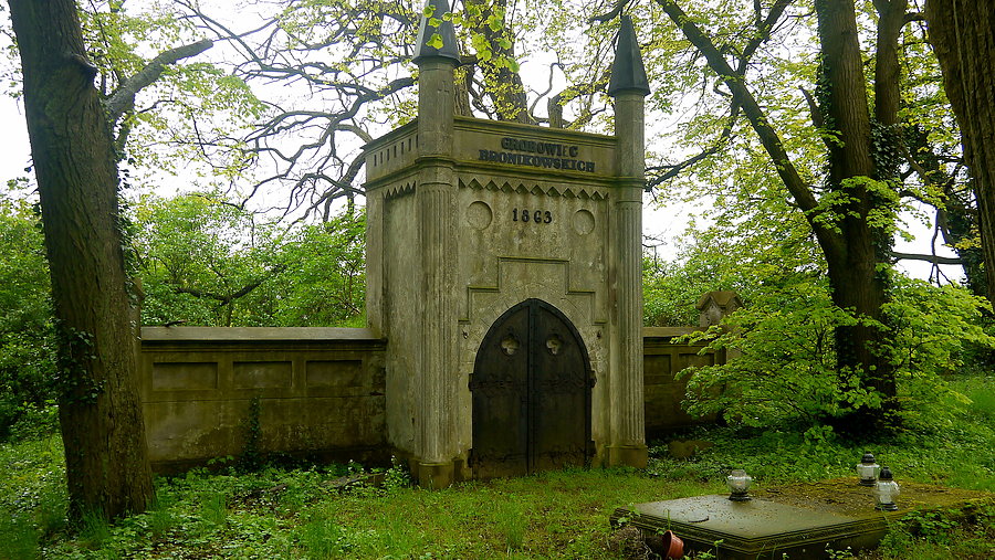 Grobowiec Bronikowskich
