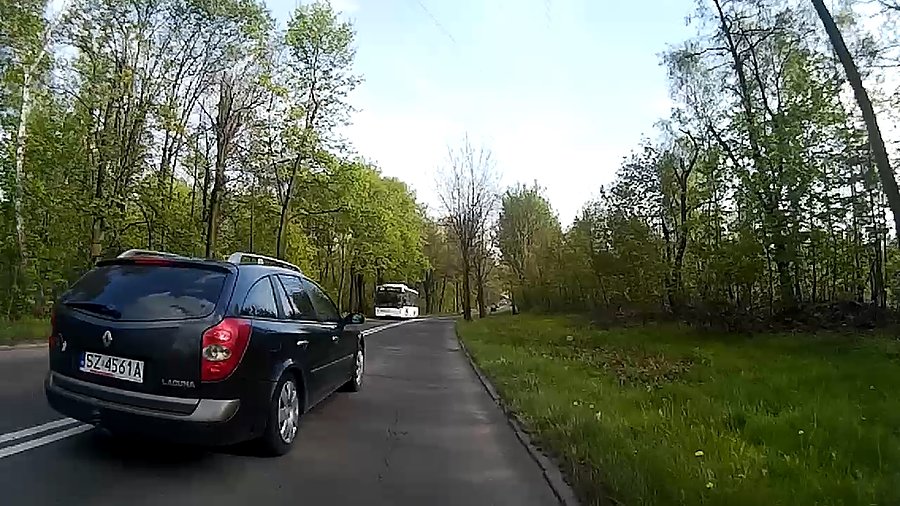 Dzisiejszy debil za kierownicą