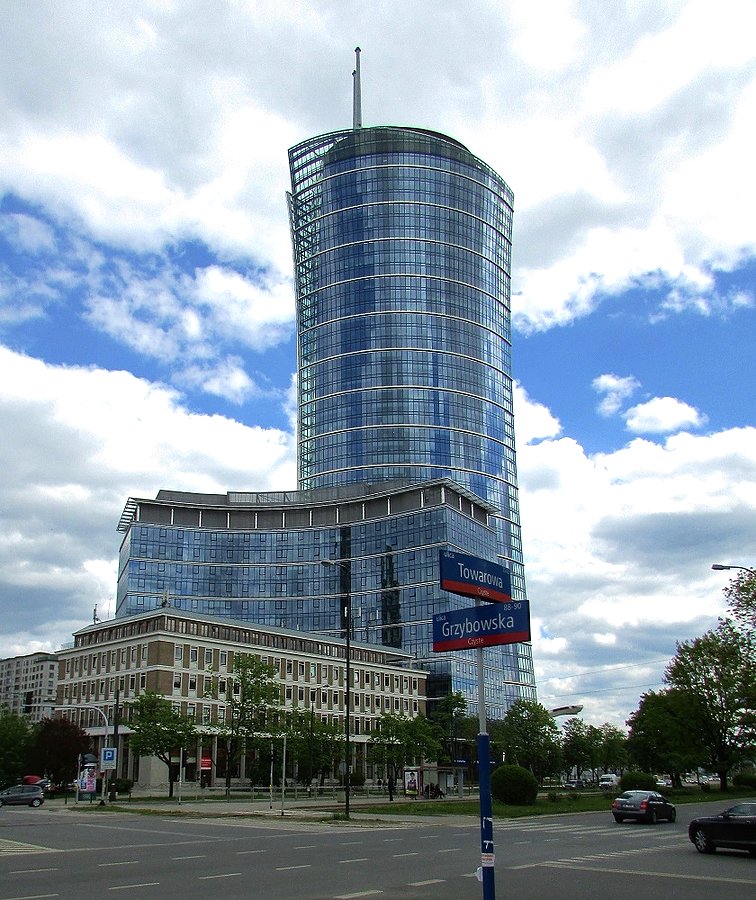 Warsaw Spire i Bellona