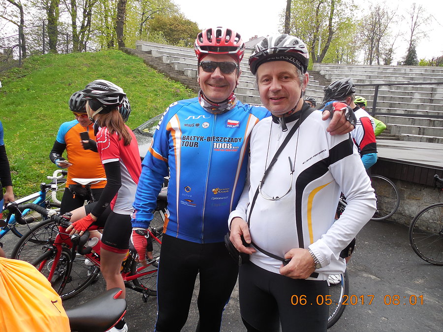 Takiego stroju nie da się kupić - trzeba go "wyjeździć" na Bałtyk-Bieszczady Tour