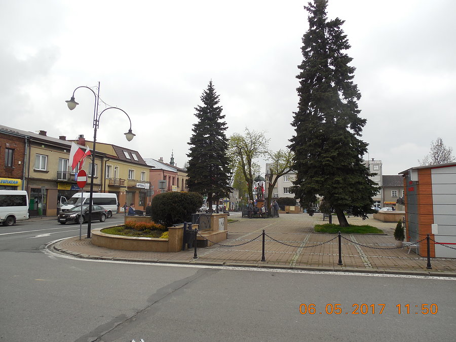 Na Rynku w Skale