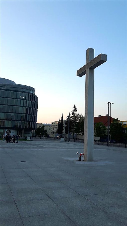 Krzyż papieski na Placu Piłsudskiego