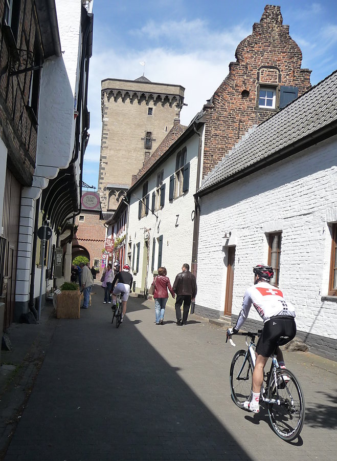 Rhein Tour przez Dormagen i Zons