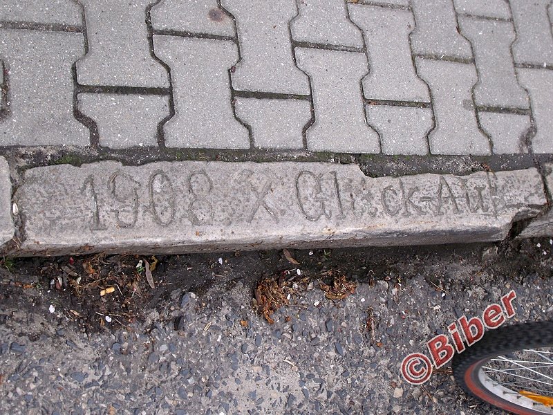 3. "Górniczy" krawężnik na Osiedlu Ballestrema