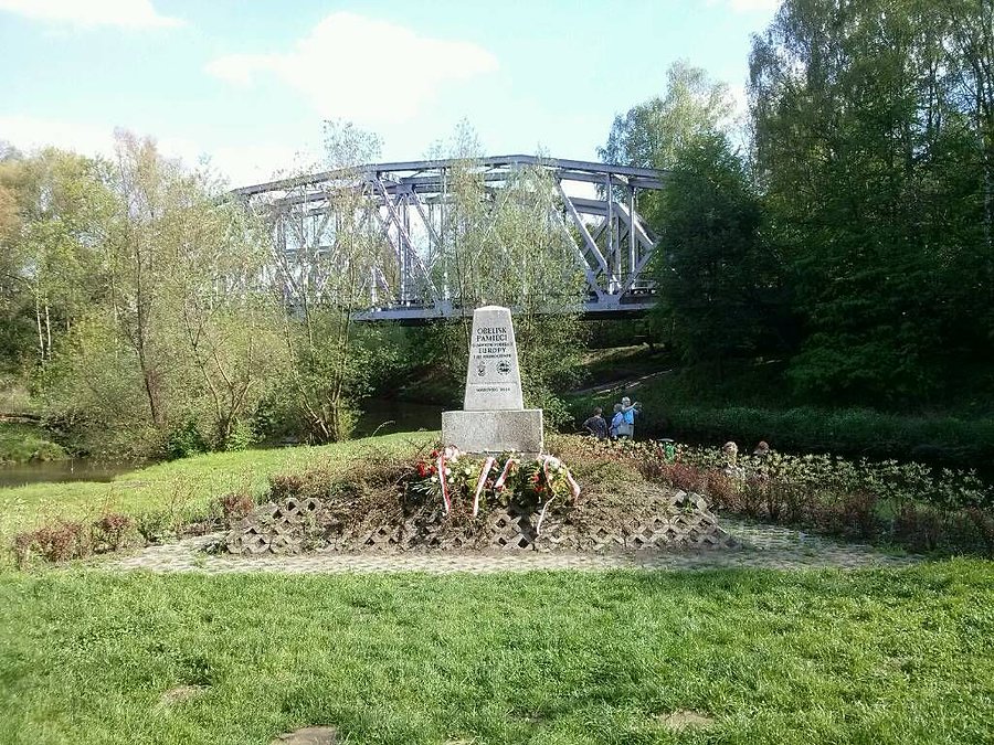 Obelisk na trójkącie
