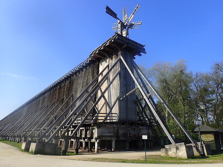 Jedna z ciechocińskich tężni