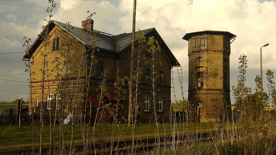 Wieża wodna i mieszkania kolejarzy w Templewie