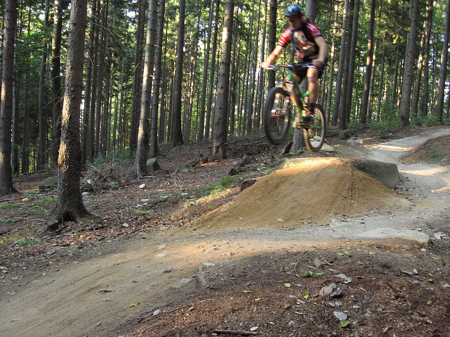 Hop wysoko