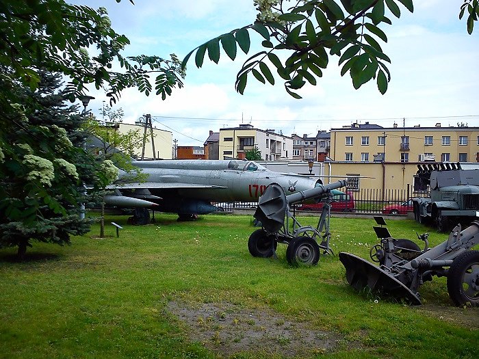 Dziedziniec Muzeum Ziemi Sochaczewskiej i Bitwy nad Bzurą