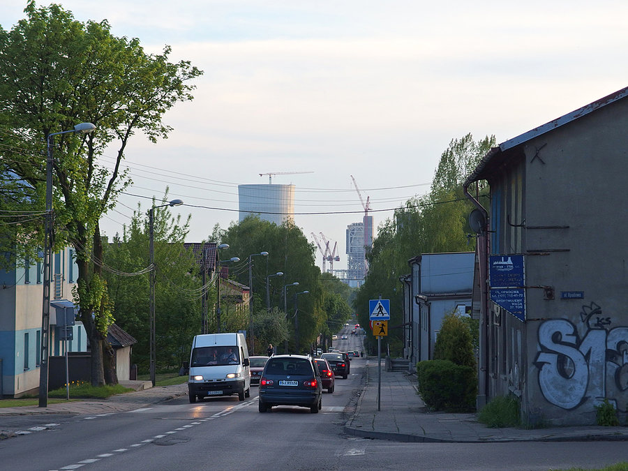 Potężny komin chłodni Elektrowni Jaworzno