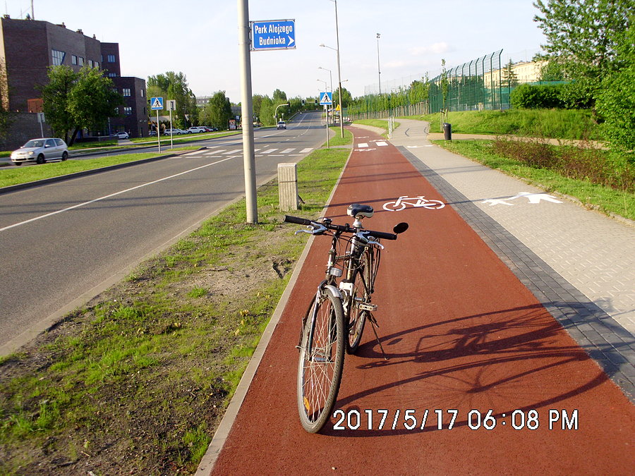 Ścieżka rowerowa wzdłuż ulicy Jana Nepomucena Śtęślickiego