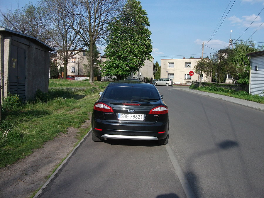 Parkowanie na drodze rowerowej