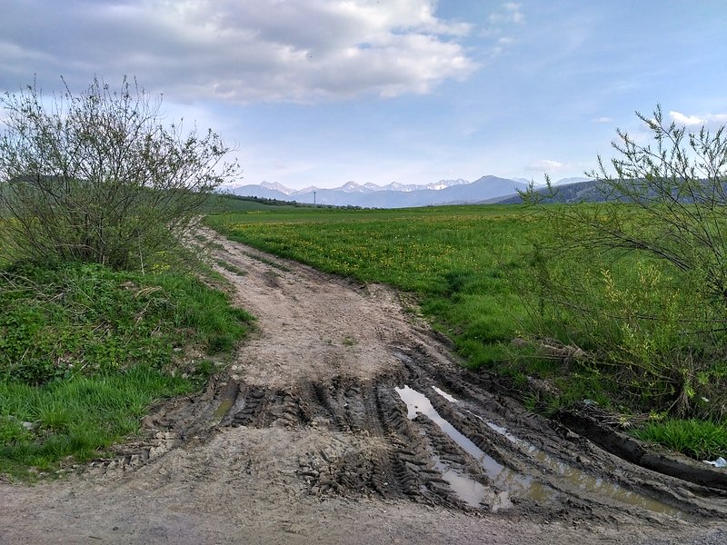 W oddali widać jeszcze Tatry