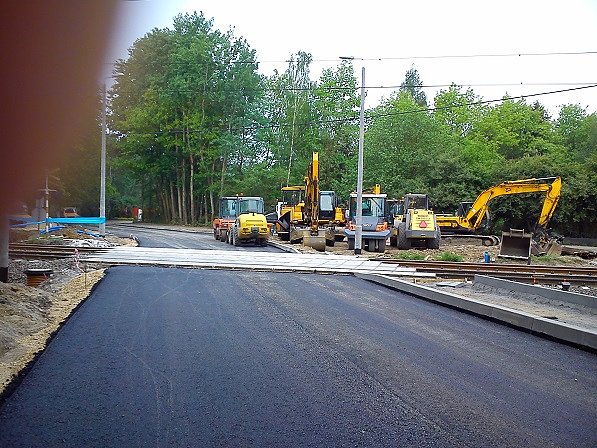Zakończenie prac przy przejeździe kolejowym Żabieniec-Jesówka coraz bliżej