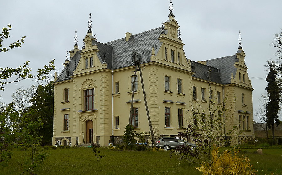 Pałacyk w Nowej Wsi