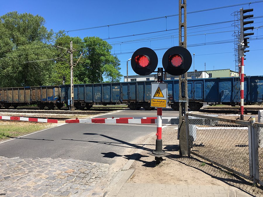 Przejazd kolejowy w Miałach