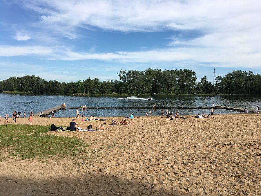 Na plaży w Lubaszu