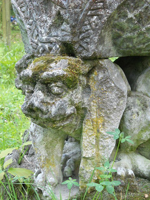 Ładny