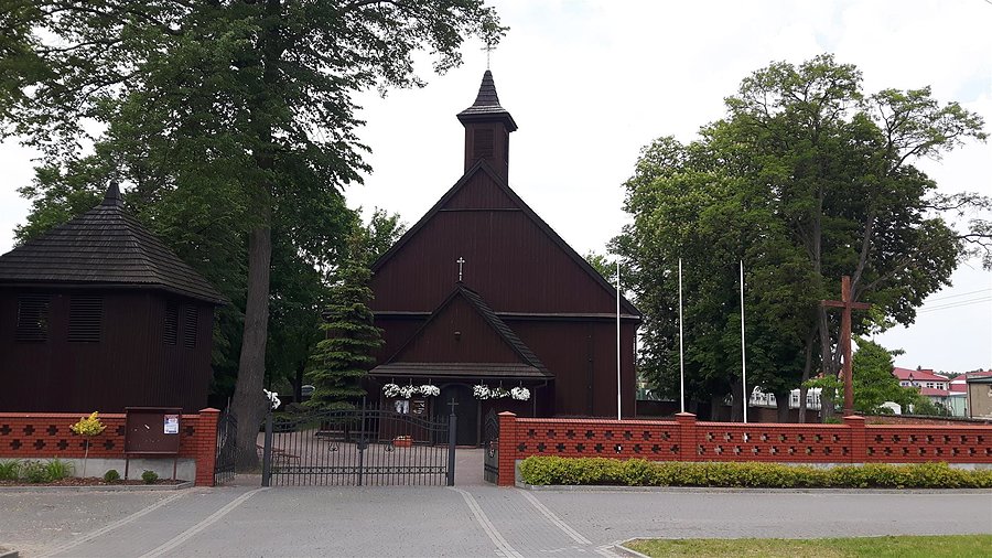 Kościół w Chynowie, jeden z najstarszych drewnianych