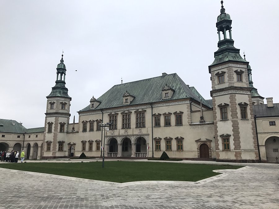 Pałac biskupi w Kielcach