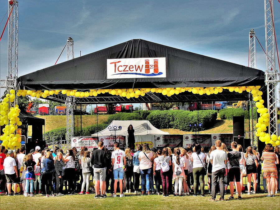 Dzisiaj na rowerze - po Kociewiu. Festyn Caritas na bulwarze nad Wisłą