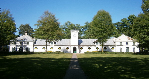 Stajnia zegarowa. Stadnina Koni Janów Podlaski