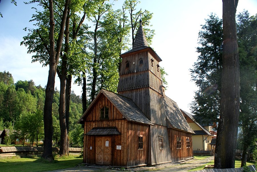 Sromowce Niżne - drewniany kościół z 1513r